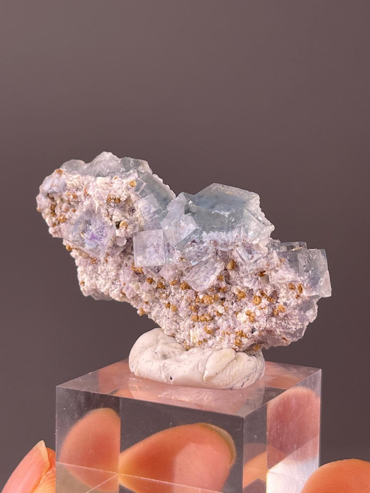 Side view of blue fluorite calcite Ma'anshan specimen