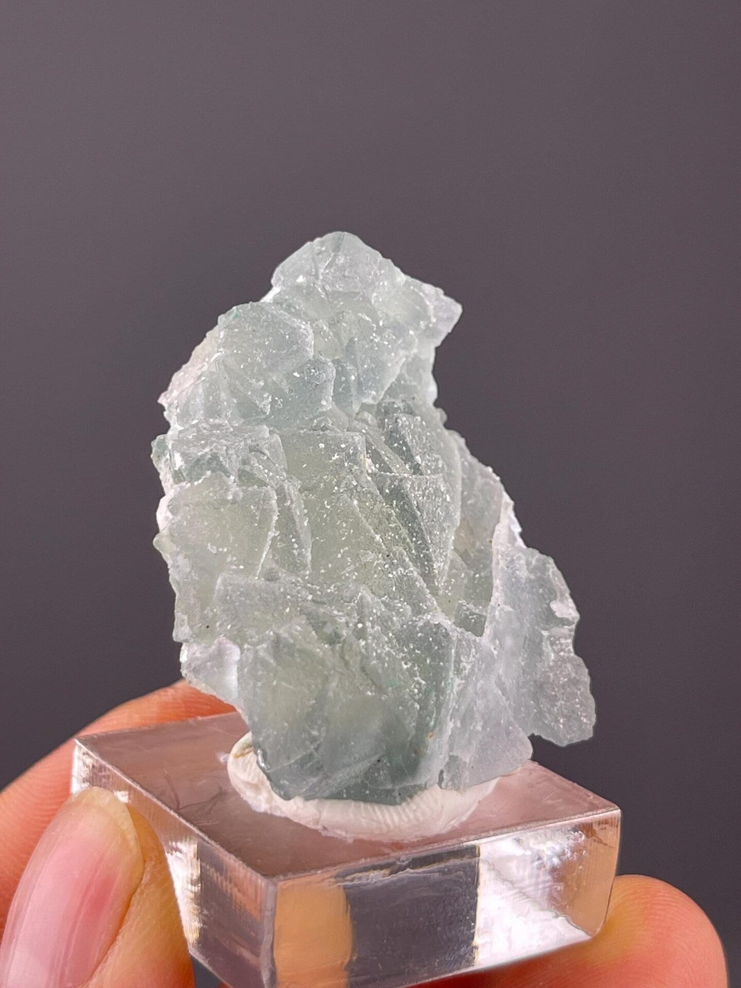 Green fluorite Fujian sugary surface detail