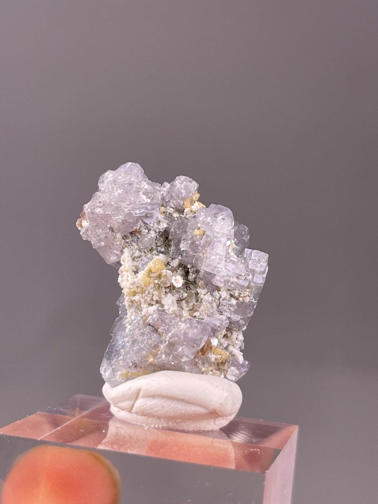 Yaogangxian mine porcelain fluorite clarity detail