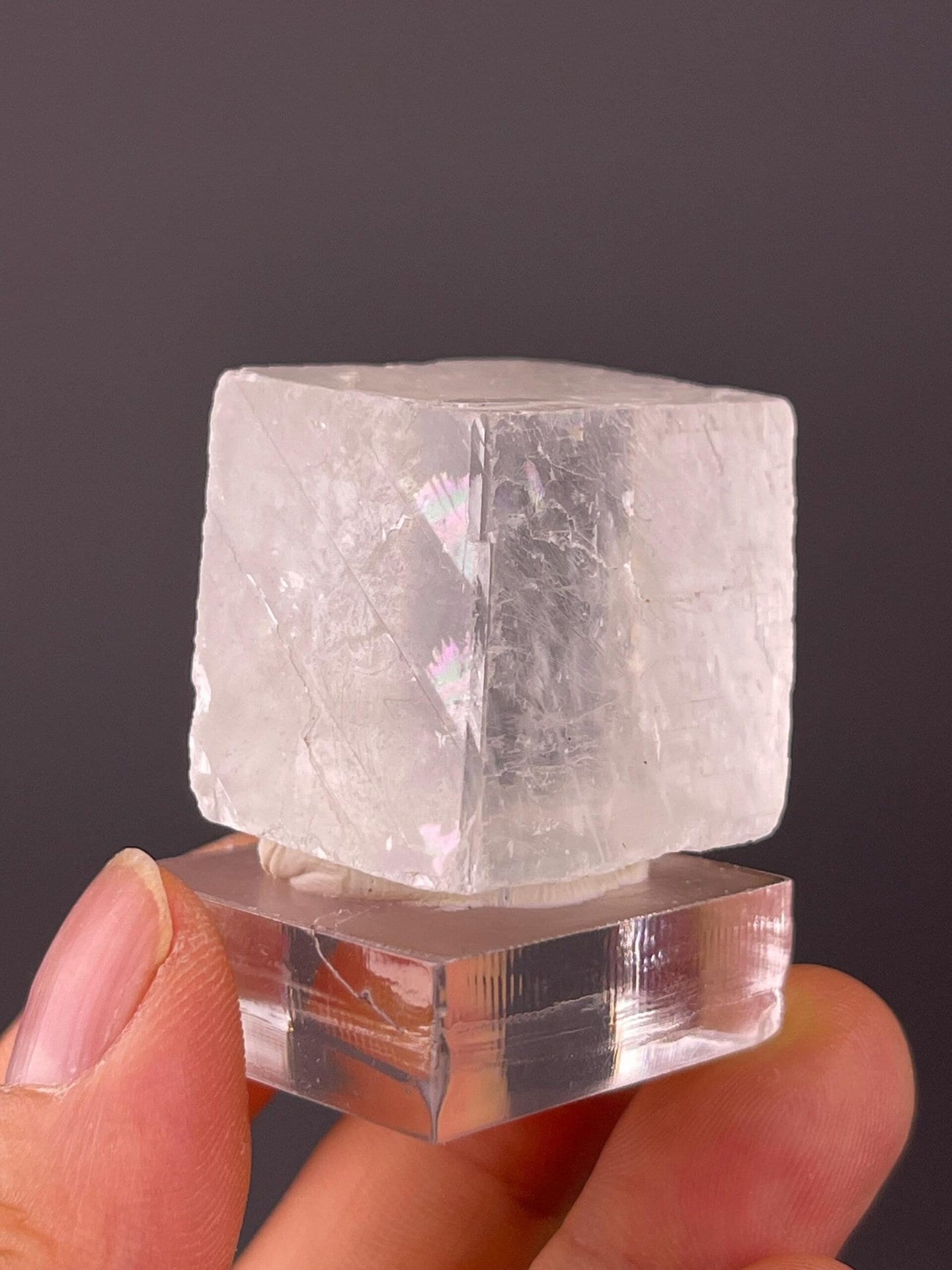 Calcite rhombohedral cleavage base
