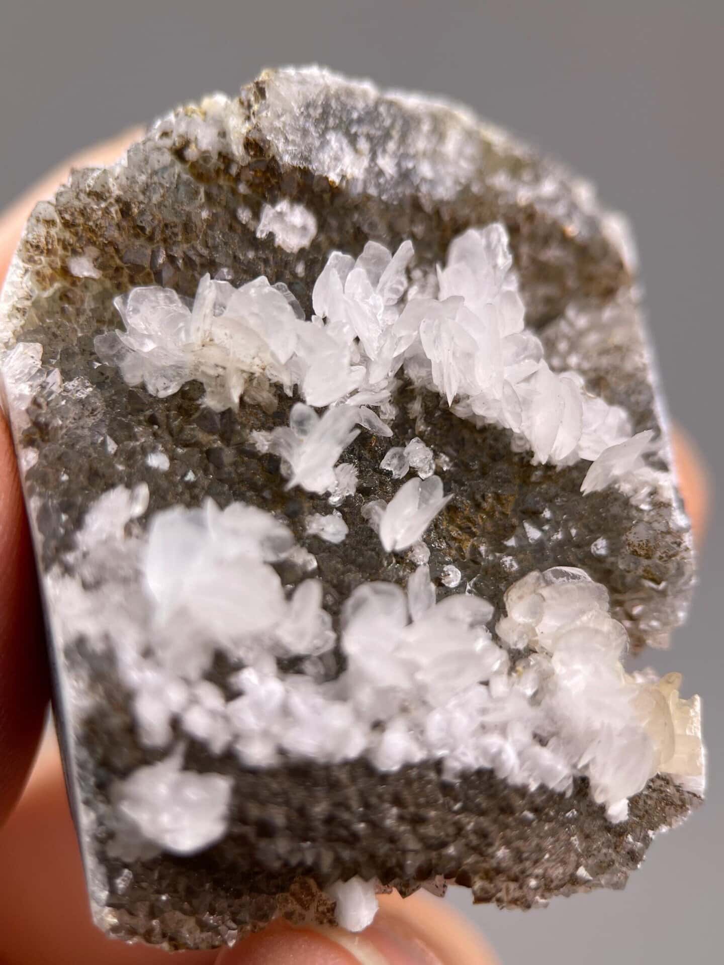 Calcite rhombohedral faces detail