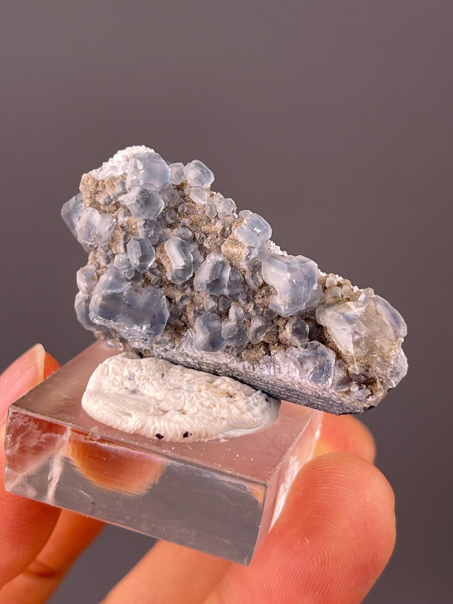 Gentle translucency of blue fluorite cubes