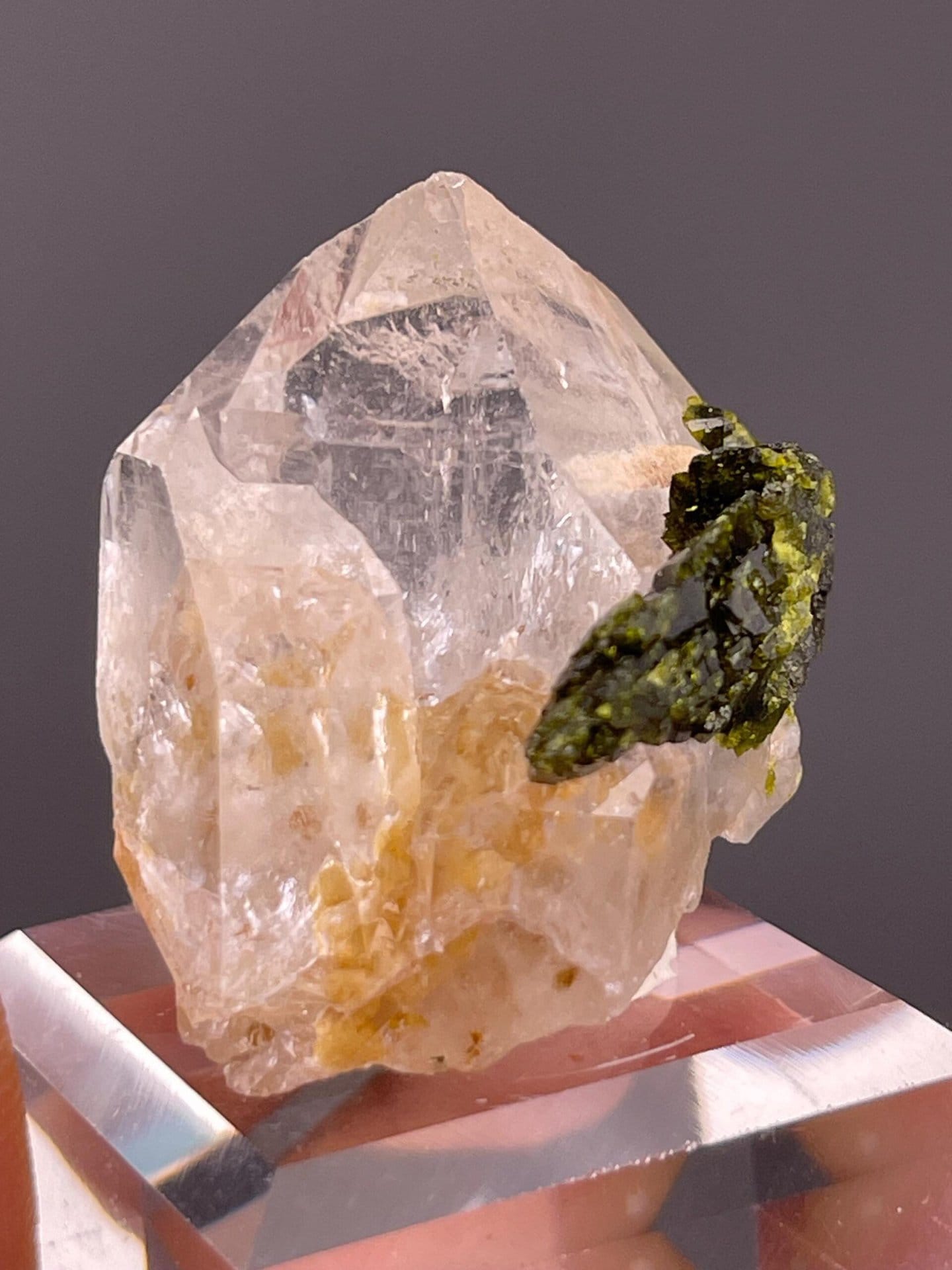 Garden quartz base and matrix Sichuan specimen