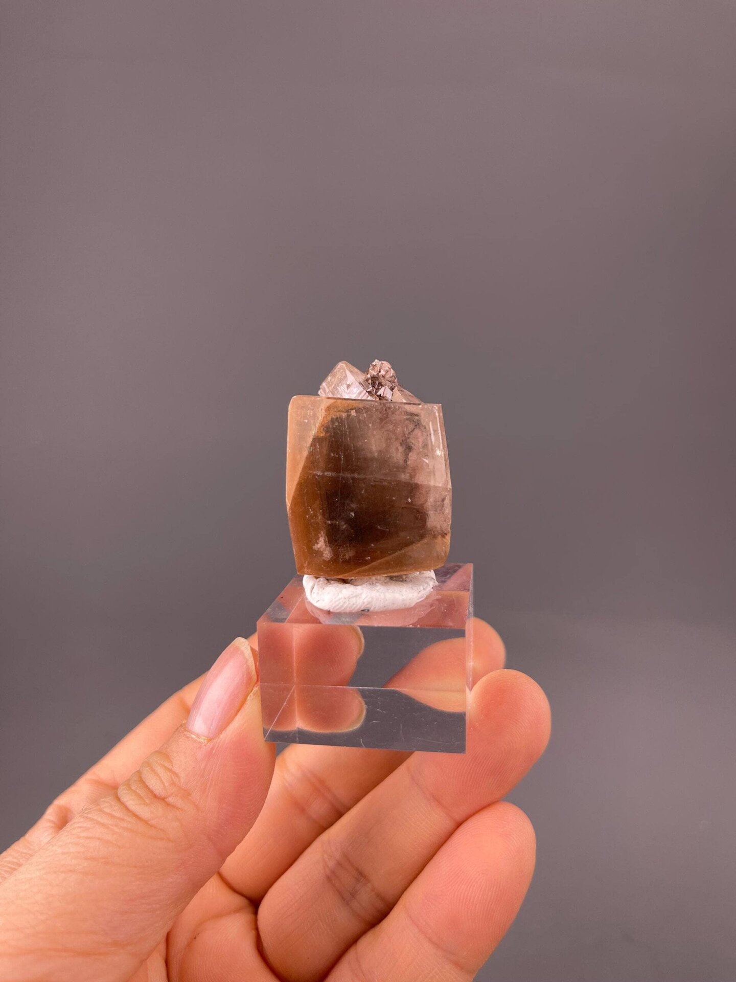 Close-up of sparkling honey-colored calcite druzy surface