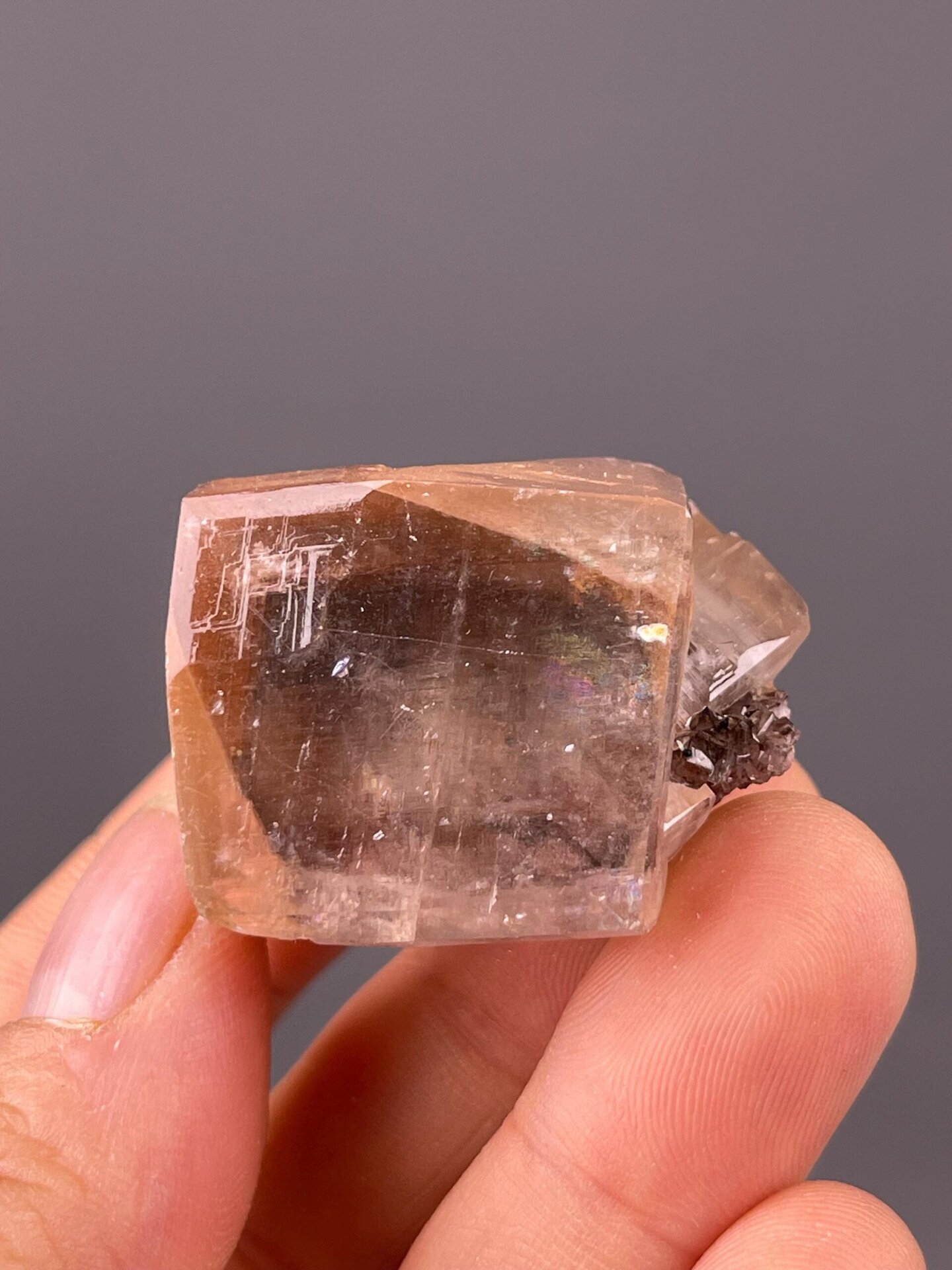Individual honey calcite crystal detail