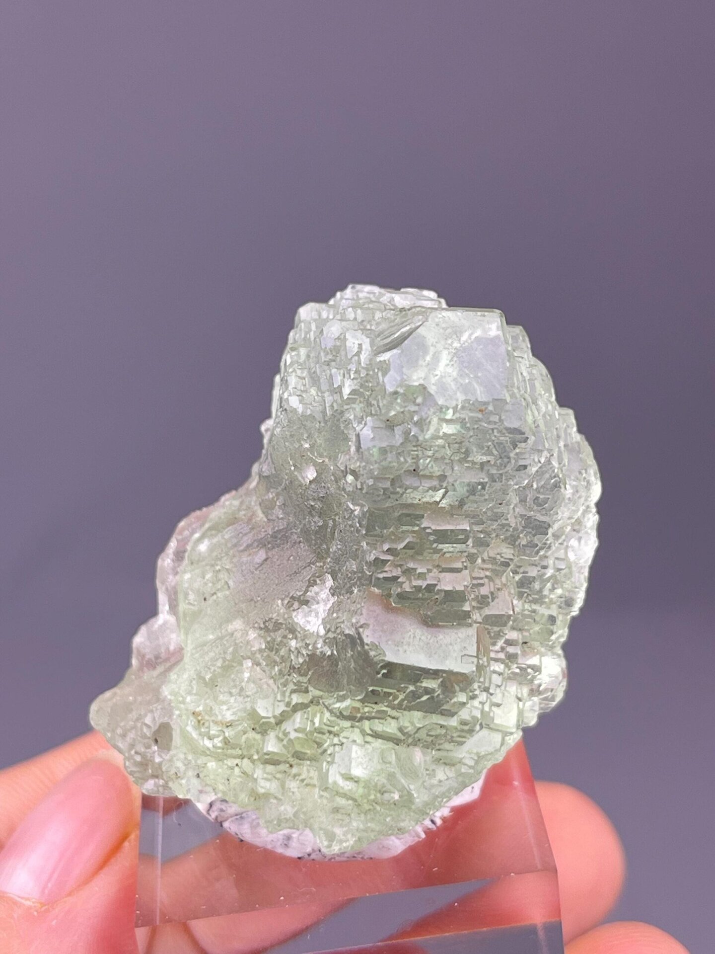 Side view of sugar-coated fluorite cluster