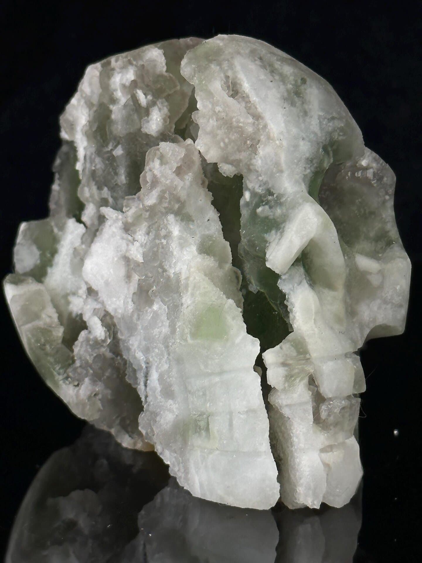 Natural geode opening in back of fluorite skull
