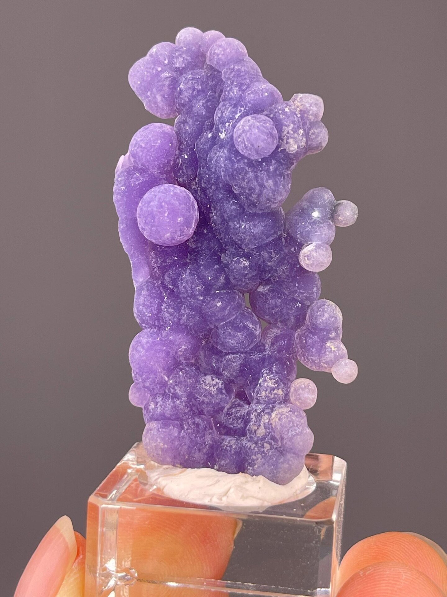 Side profile of grape agate chalcedony cluster
