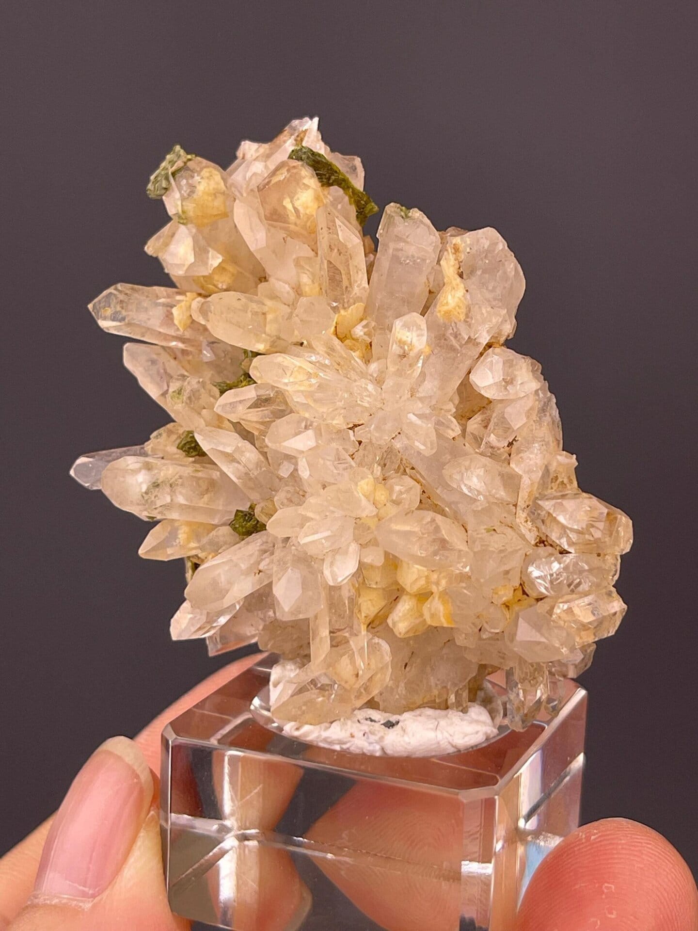 Epidote phantom inclusions visible in quartz clarity