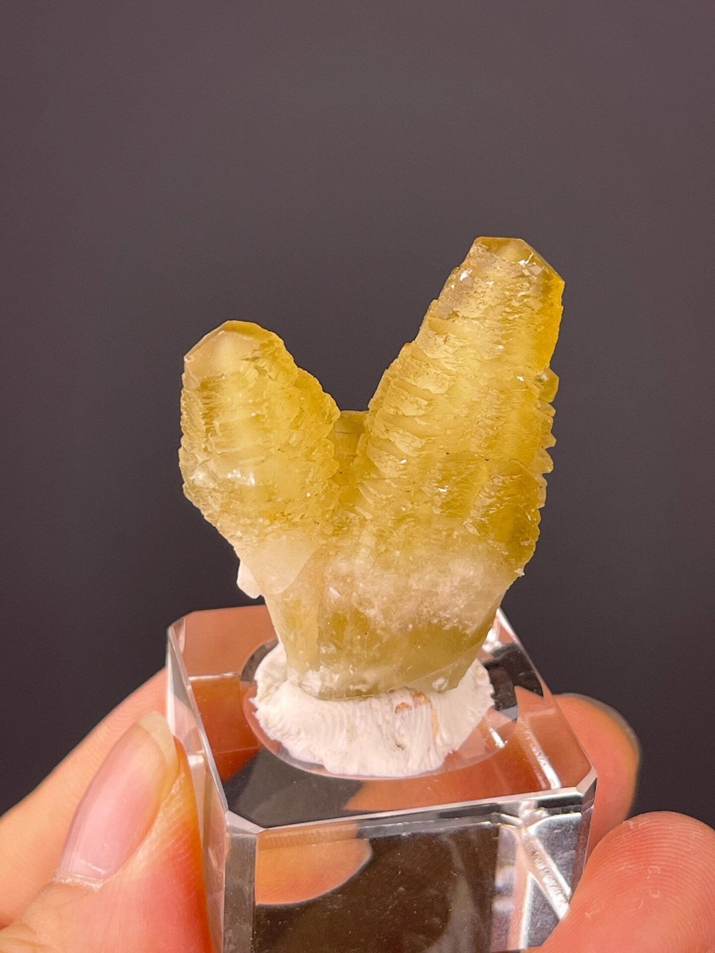 Close-up of yellow calcite crystal tips from Daye, Hubei