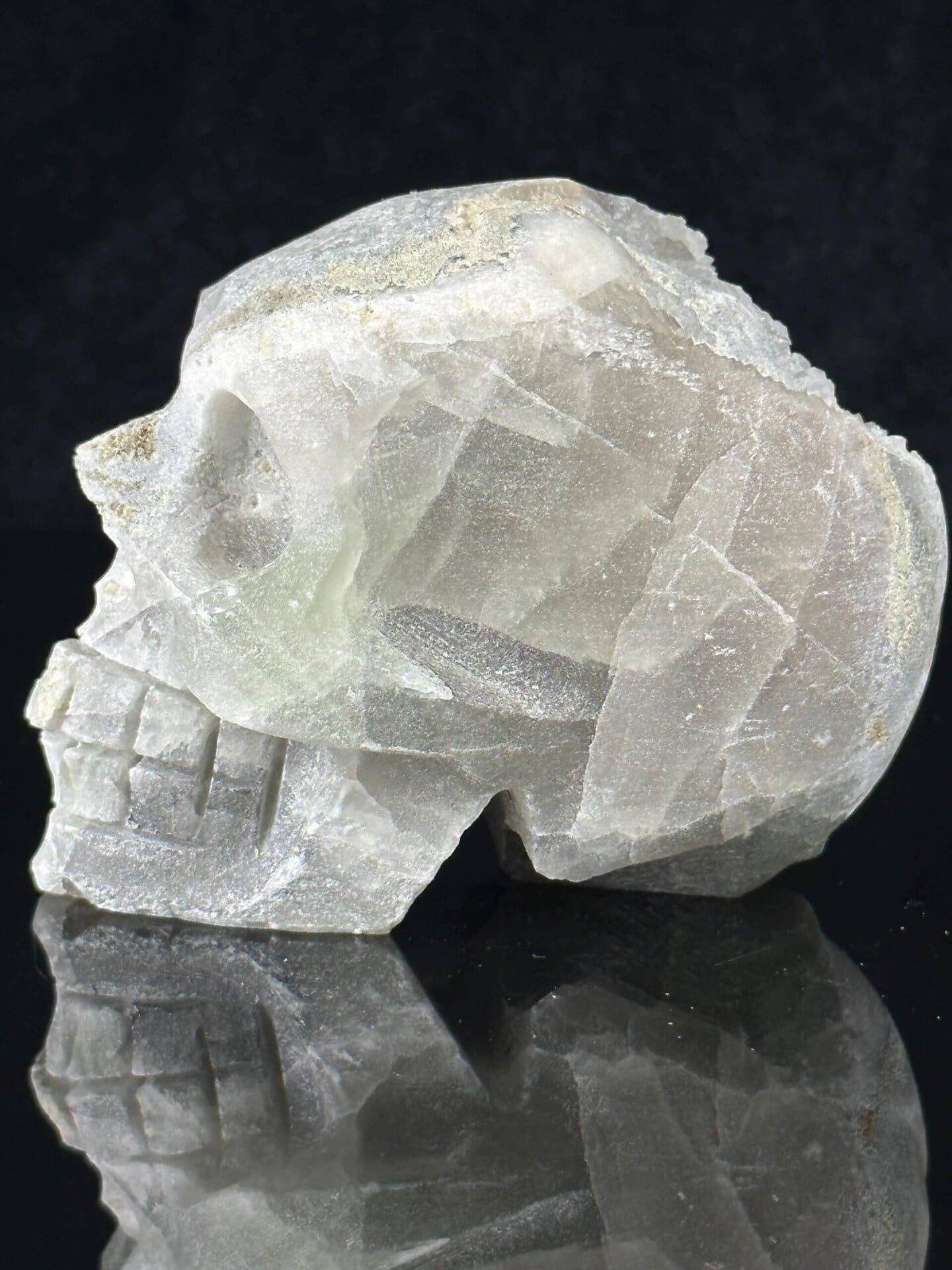 Side view of fluorite skull, 3.5×2.5×3 in