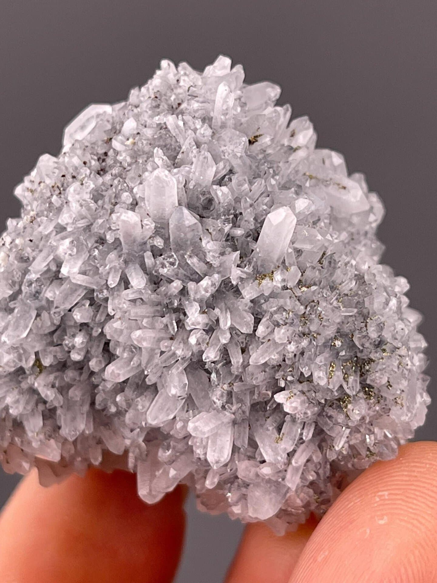 SiO₂ quartz on CaF₂ fluorite core, trigonal, Fujian, 1.23 oz