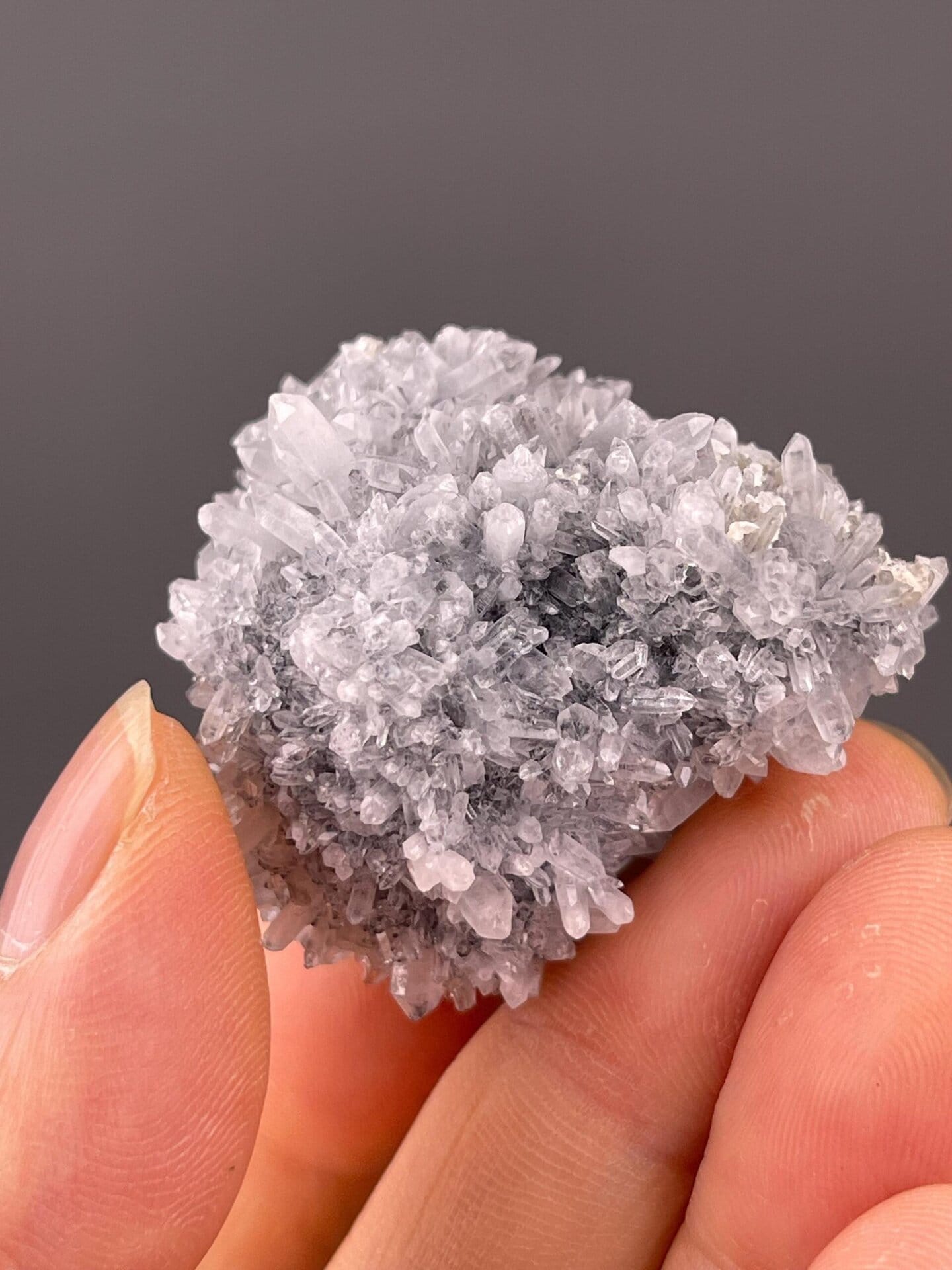 Detail of quartz crystal growth pattern over fluorite