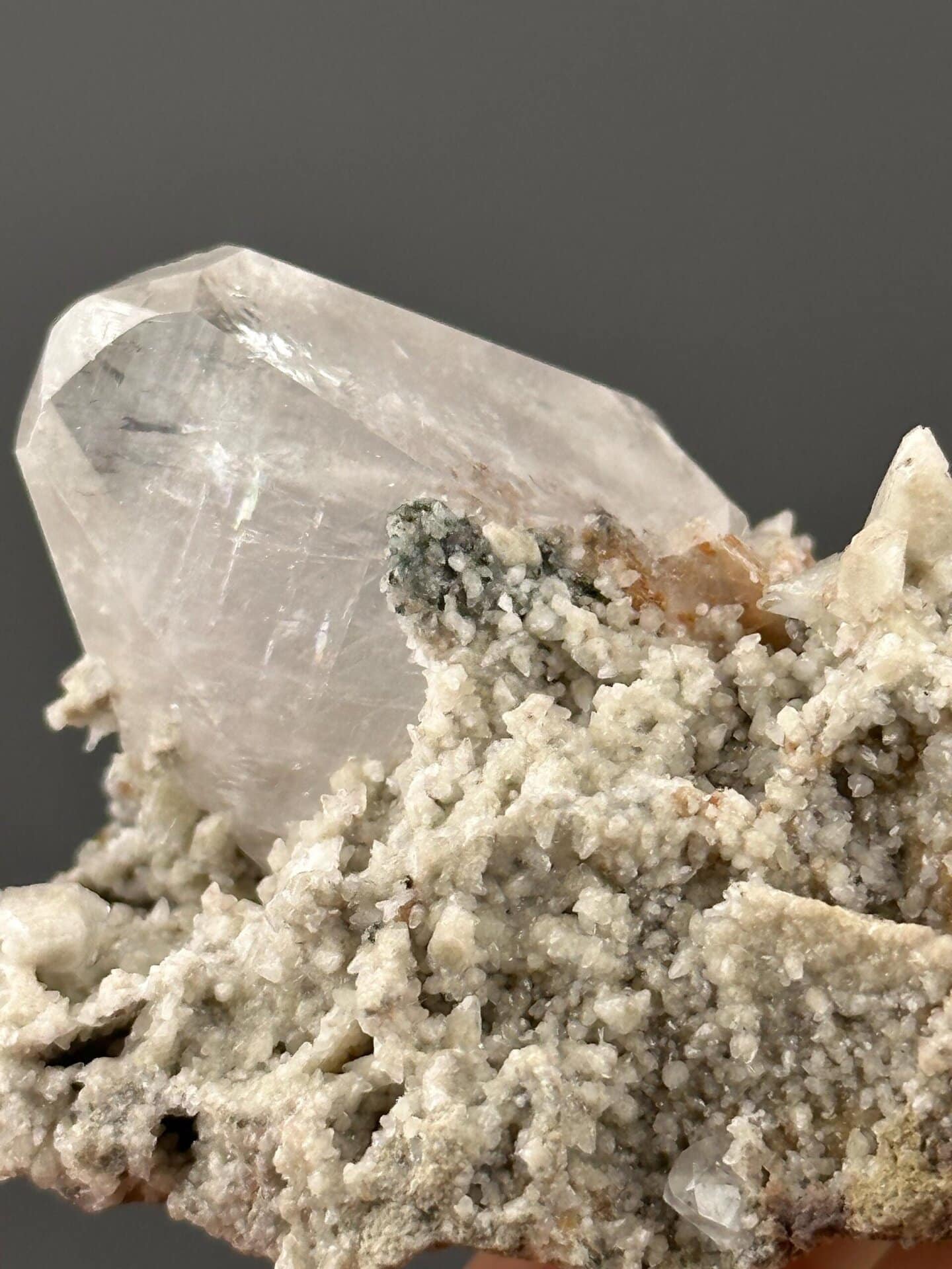 CaCO₃ trigonal calcite, Mohs 3, UV reactive, Hunan, 4.06 oz