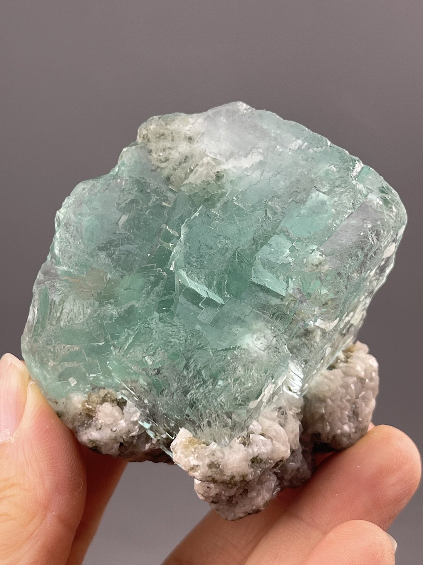 Purple fluorite cluster side view, Yaogangxian Mine, Chenzhou, China