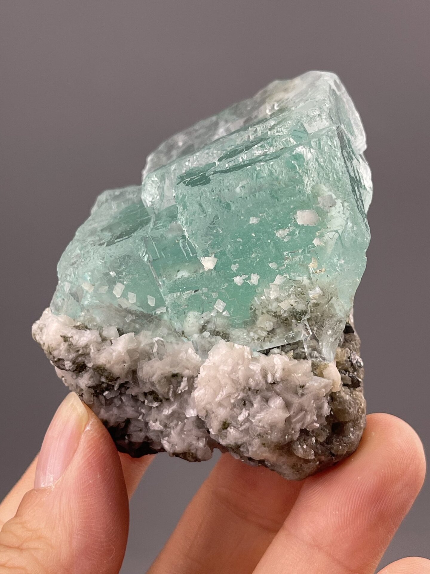 Transparent purple fluorite cubic habit, Yaogangxian Mine, Hunan