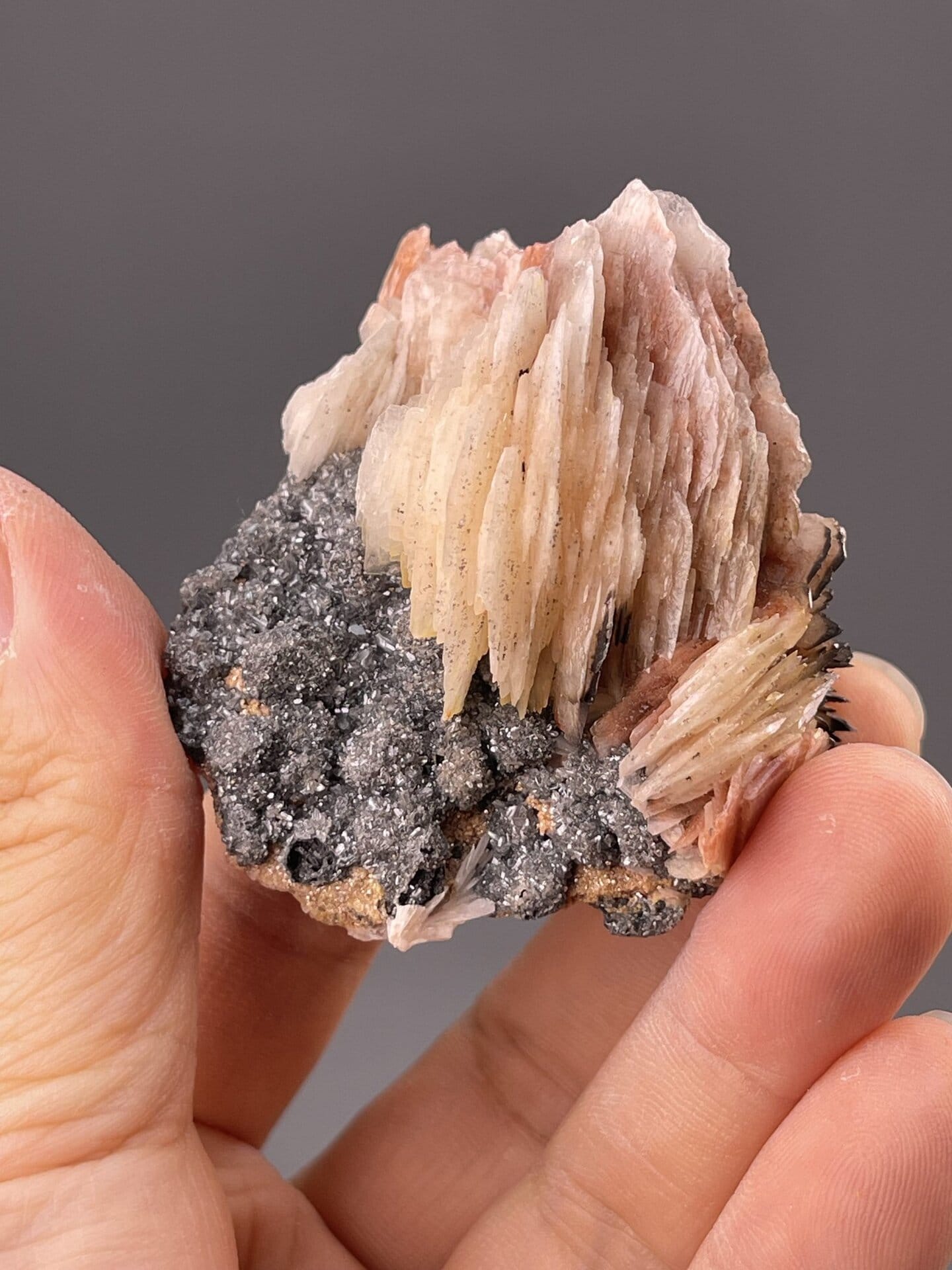 BaSO₄ orthorhombic barite, Mohs 3–3.5, Bou Nahas Mine Morocco