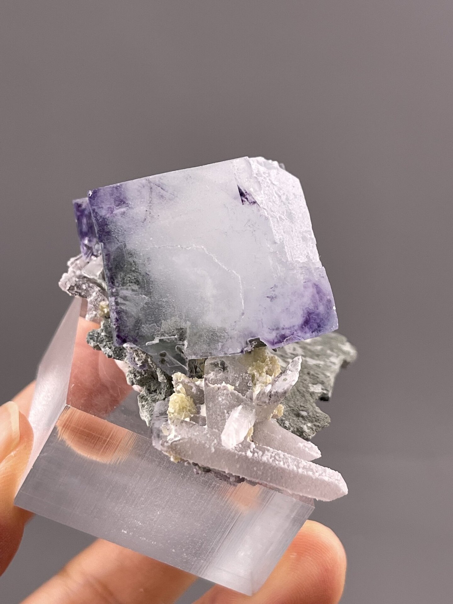 Phantom Fluorite Crystal from Yaogangxian Mine, China – reverse side