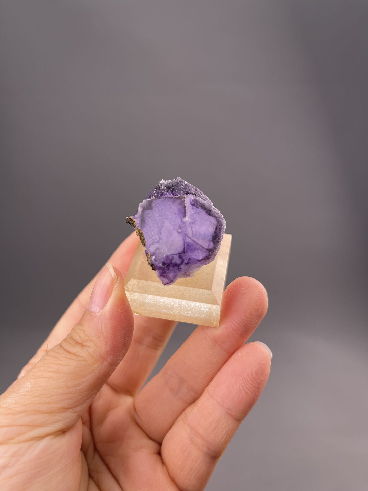 Translucent purple fluorite cubic crystal from Yaogangxian Mine, Hunan