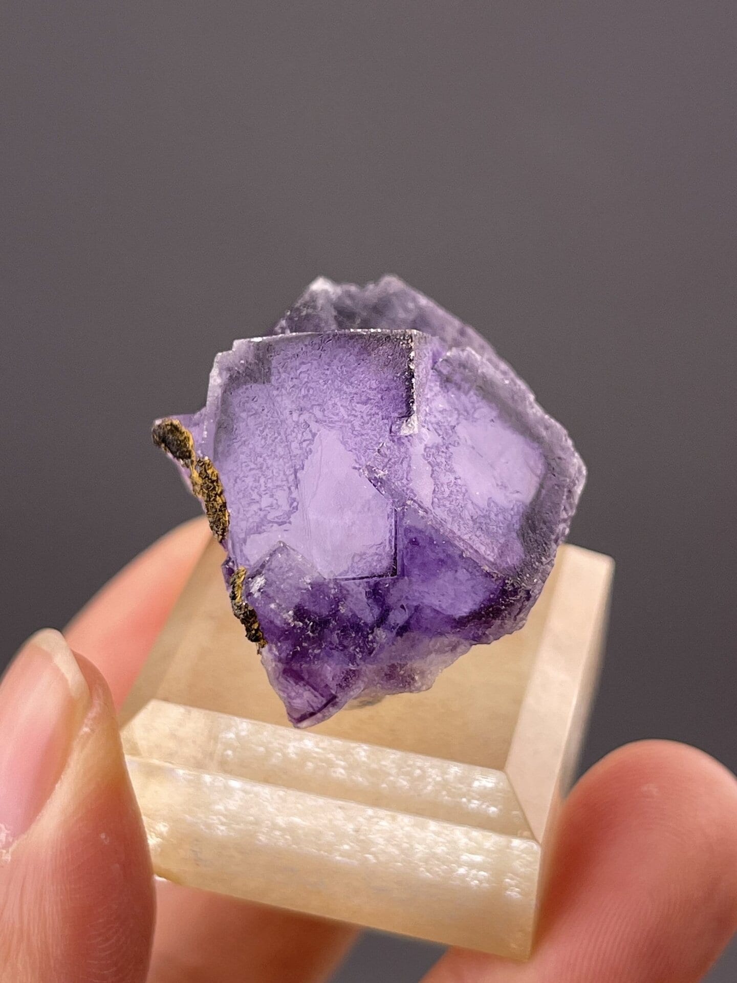 Front view of fluorite cube, 13×12×9 mm, Yaogangxian Mine Hunan