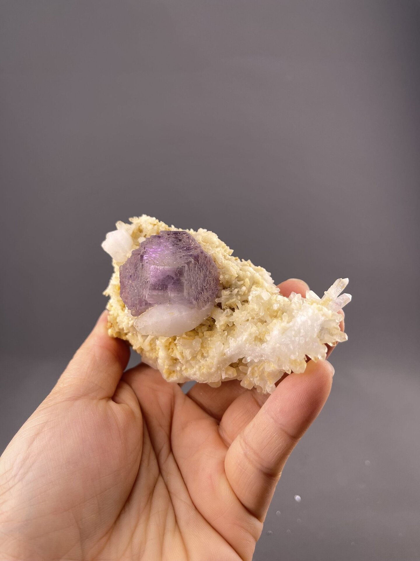 Deep Purple Fluorite Crystal from Shangbao Mine, Hunan – lustre and transparency detail