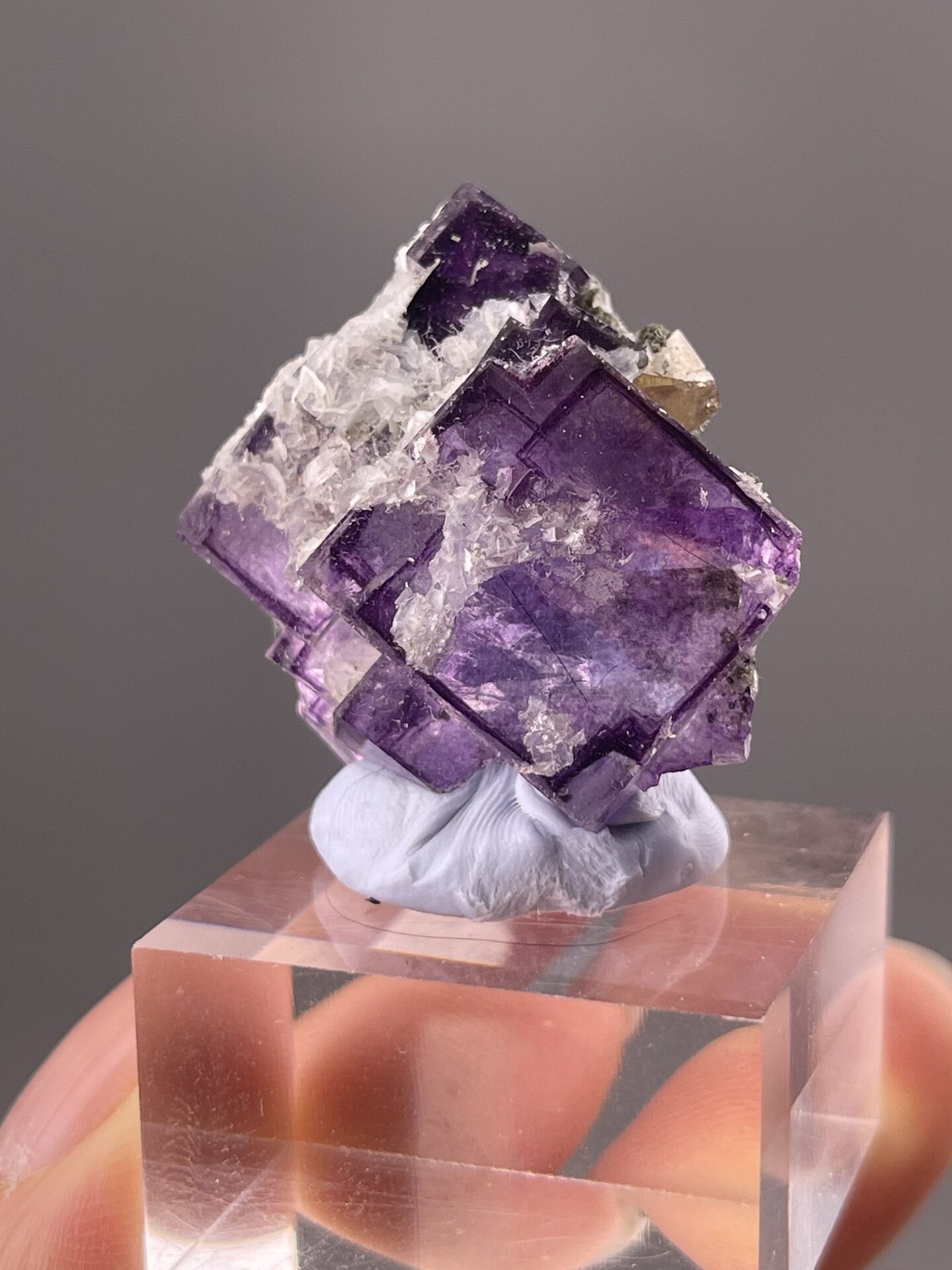 Purple Fluorite Crystals from Yaogangxian Mine, China – side profile