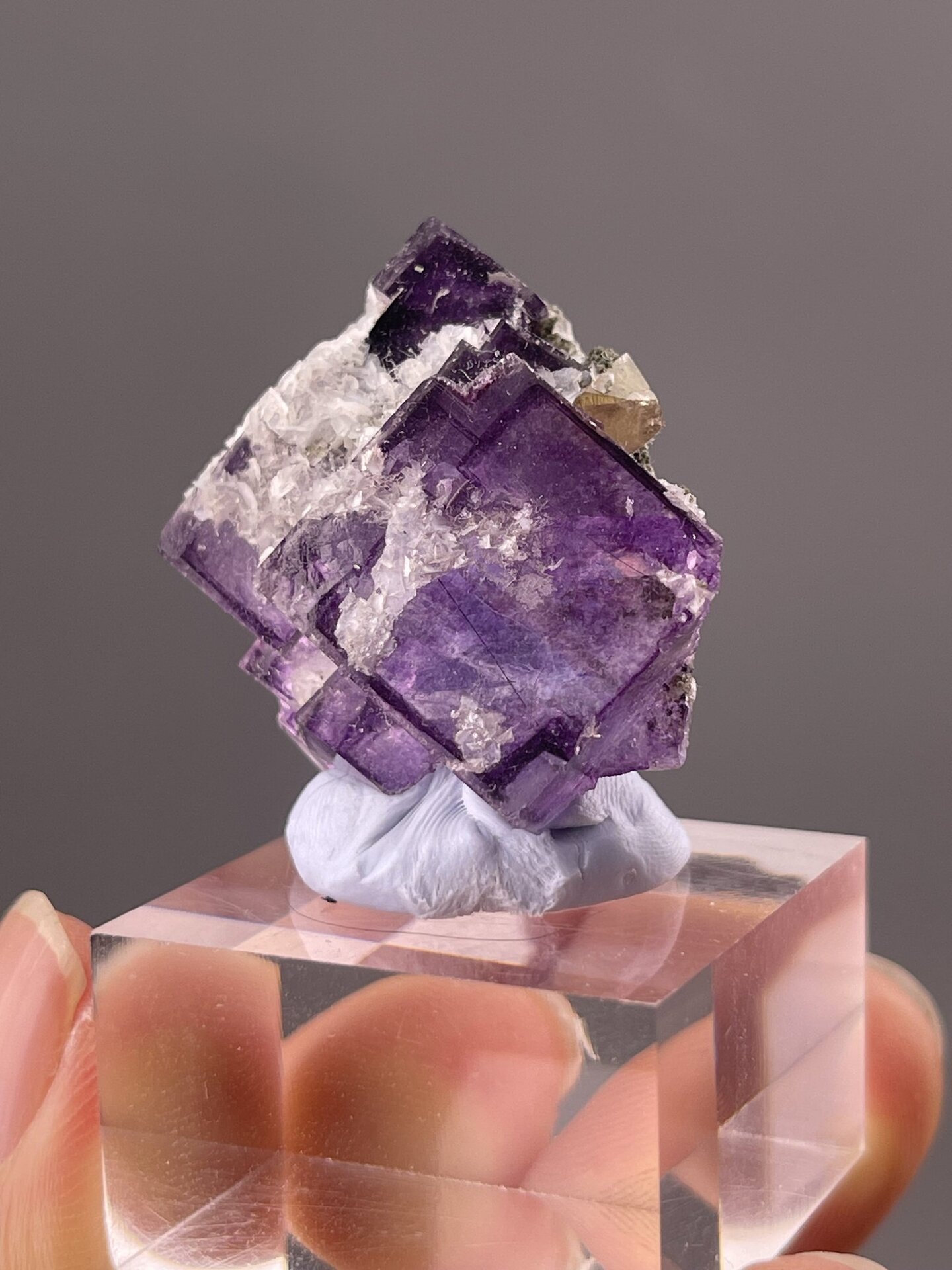 Purple Fluorite Crystals from Yaogangxian Mine, China – crystal termination detail