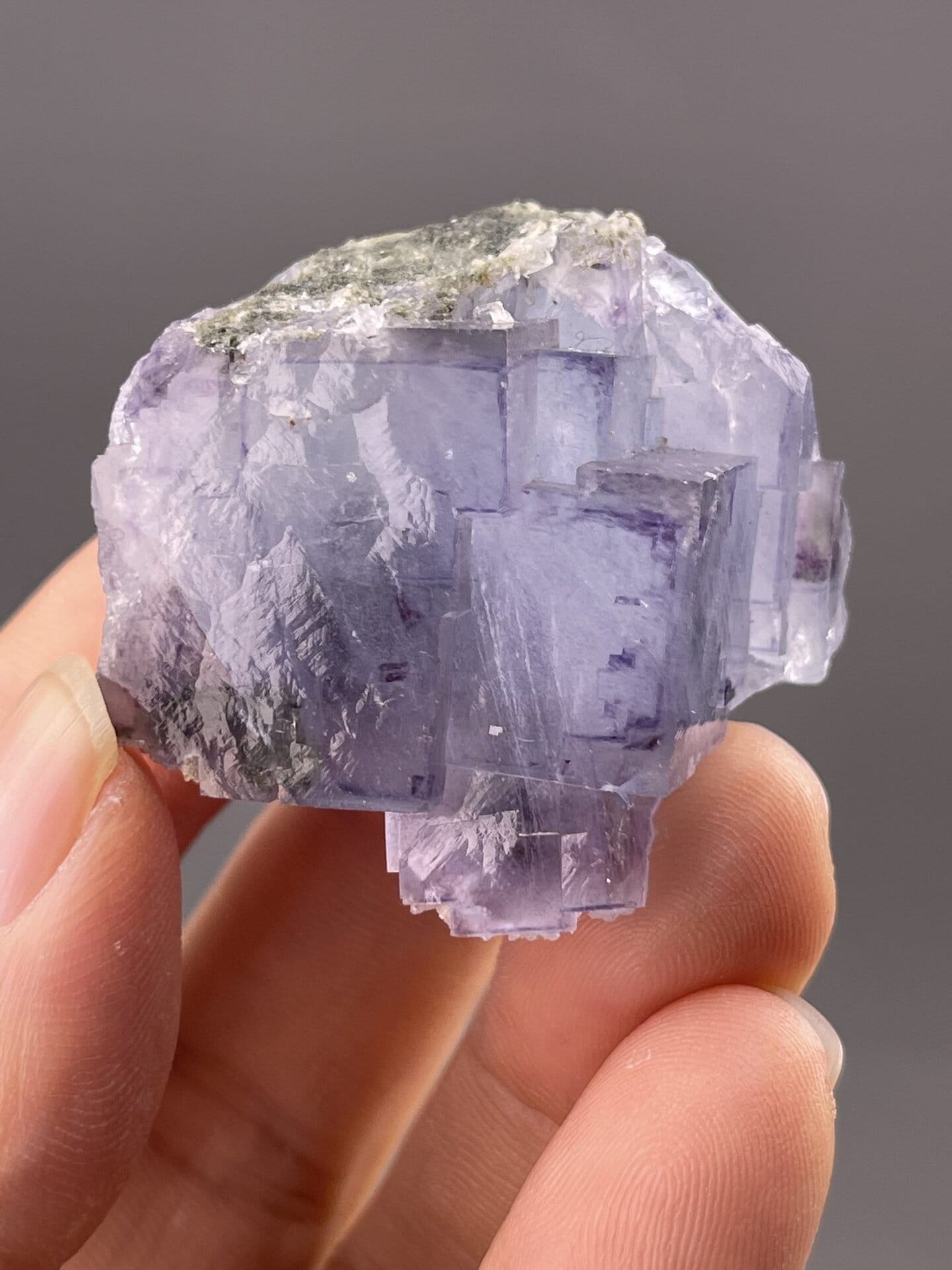 Pale purple fluorite showing phantom growth zones, Yaogangxian, 1.8 g