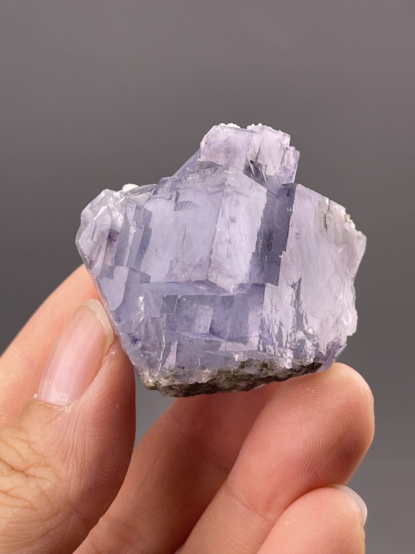 Side view of cubic fluorite showing sharp edges and faces