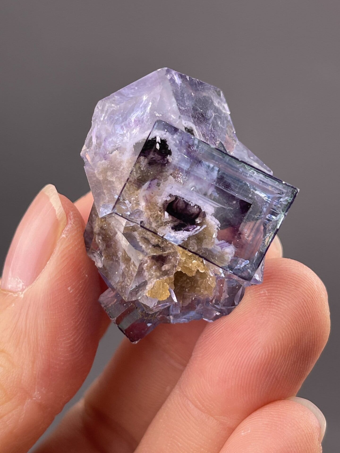 Angled view of Yaogangxian fluorite highlighting phantom colour zones