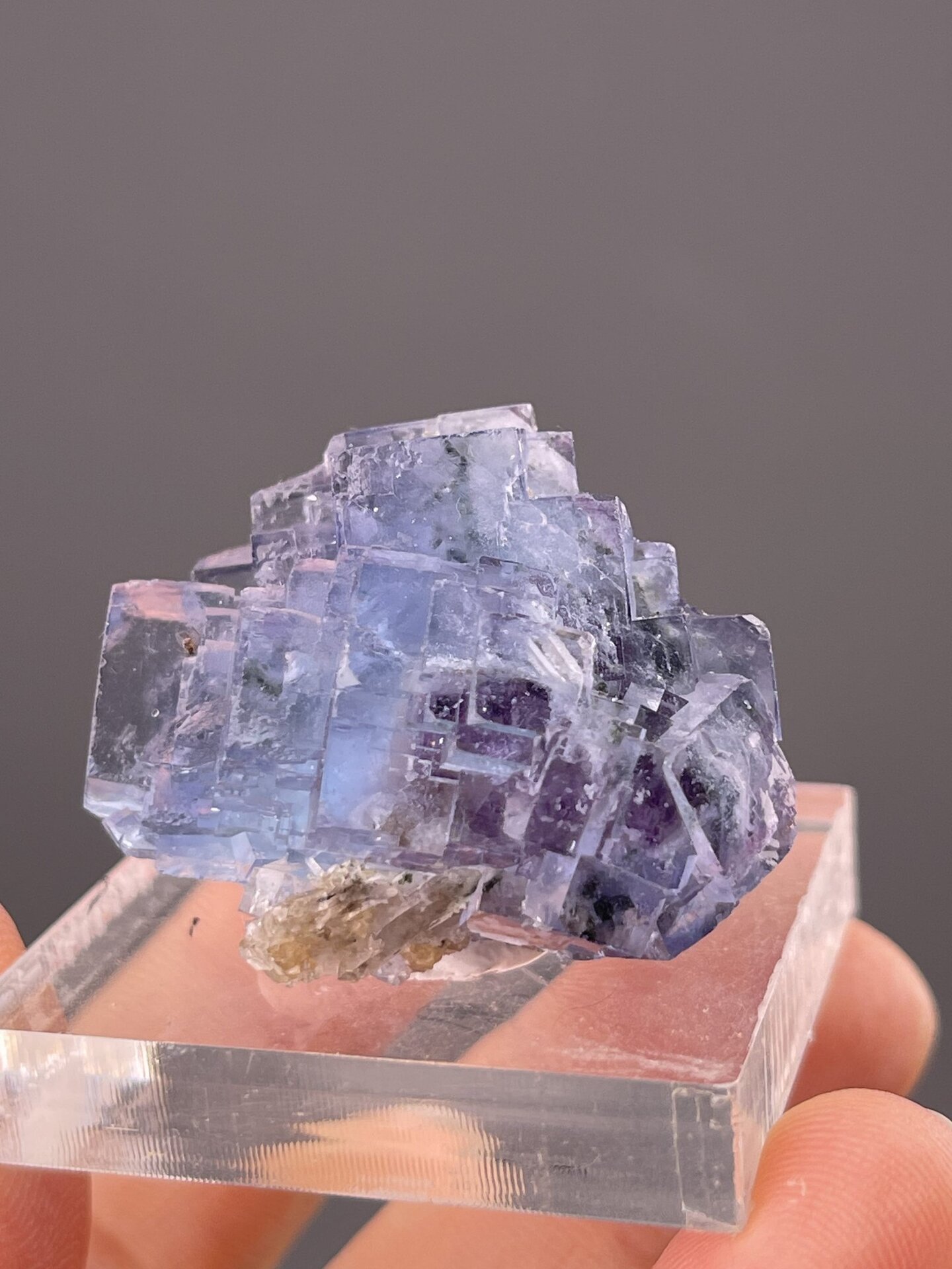 Close-up of fluorite phantom showing growth step layers