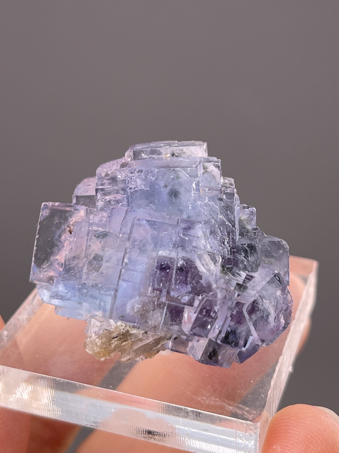 CaF₂ isometric fluorite with stepped phantom habit, Yaogangxian