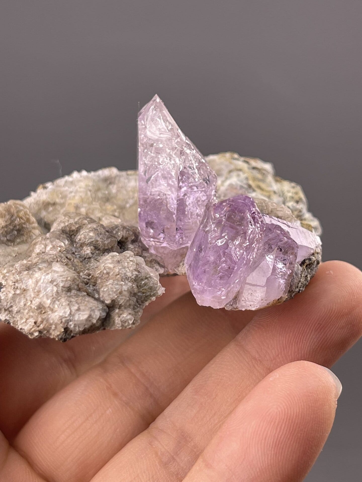 SiO₂ trigonal amethyst variety, Mohs 7, from Veracruz Mexico
