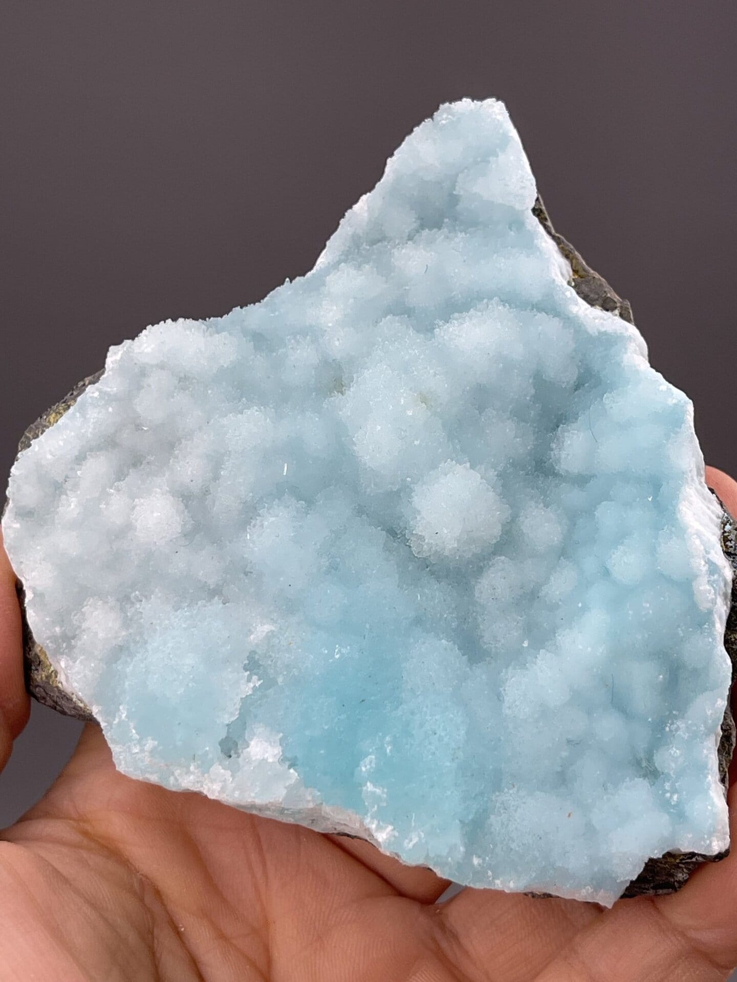 Front view of hemimorphite cluster, 35×12×35 mm, Yunnan Province