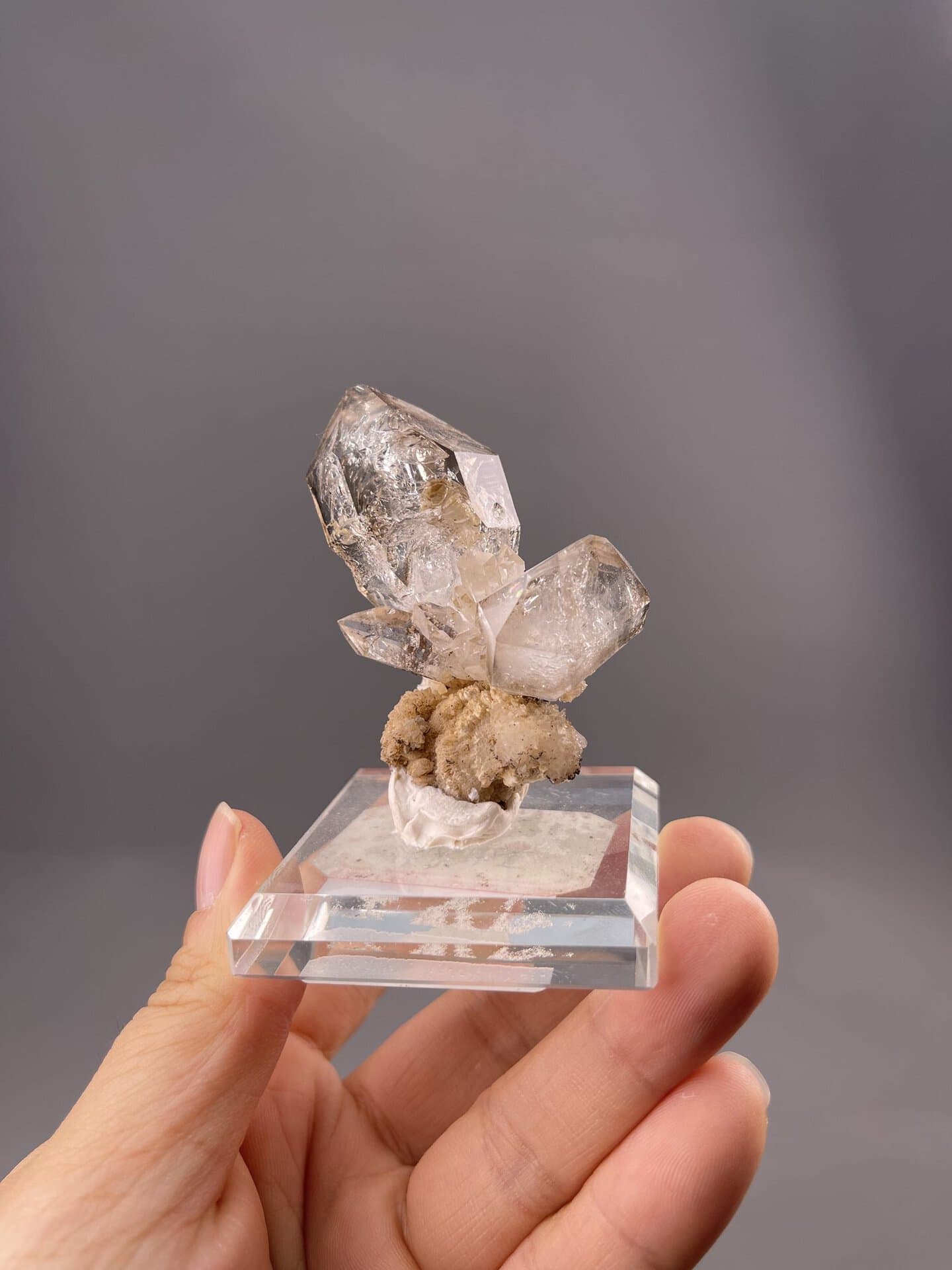 Front view of smoky quartz cluster, 16×9×23 mm, Namibia