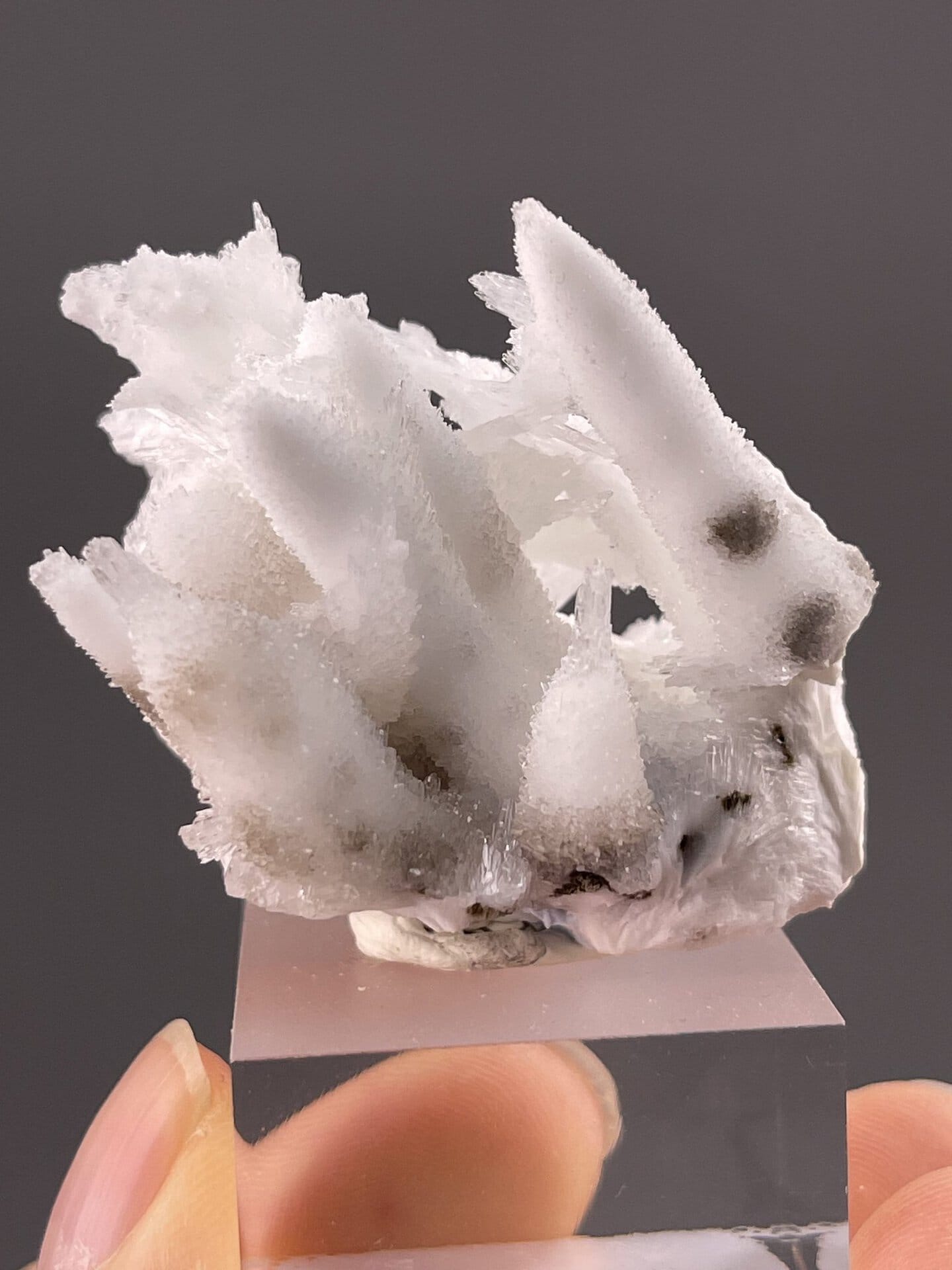 Front view of aragonite cluster, 18×16×14 mm, Guizhou China