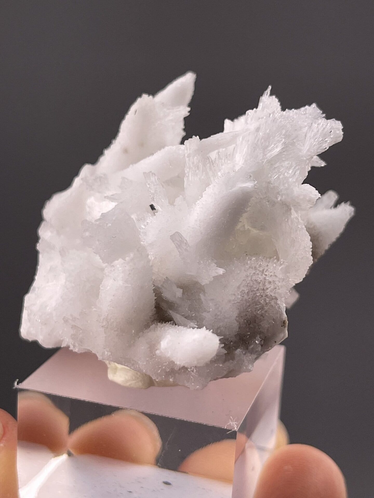 Top view of aragonite specimen showing needle crystal arrangement