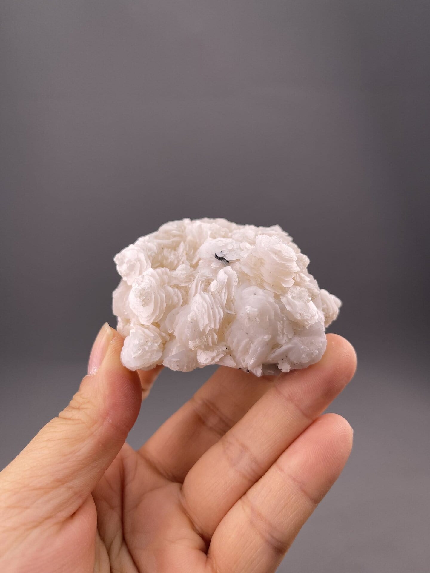 White fibrous calcite with layered formation from Yaogangxian Mine, Hunan