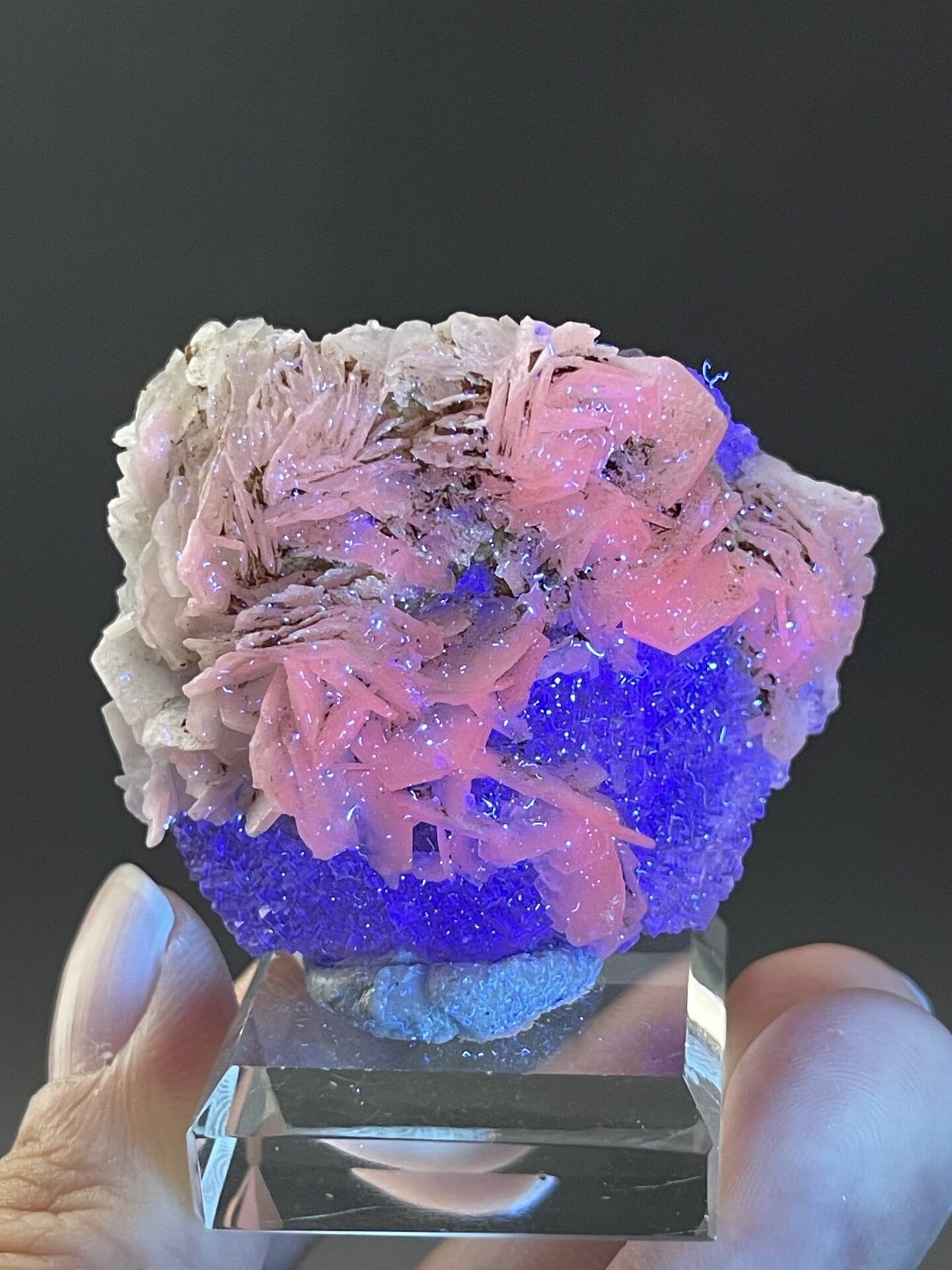 Angled view of Yaogangxian white fluorite cluster