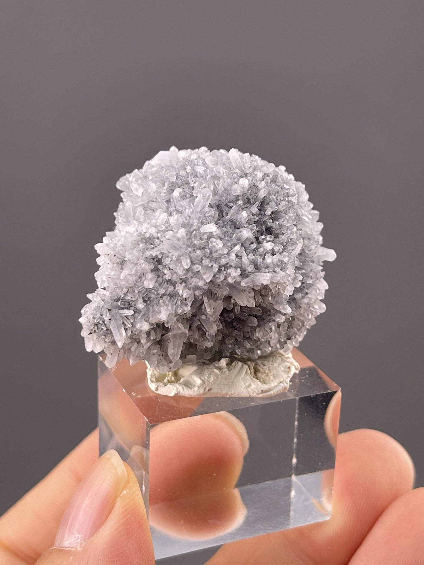 Close-up of quartz botryoids showing smooth glassy surface