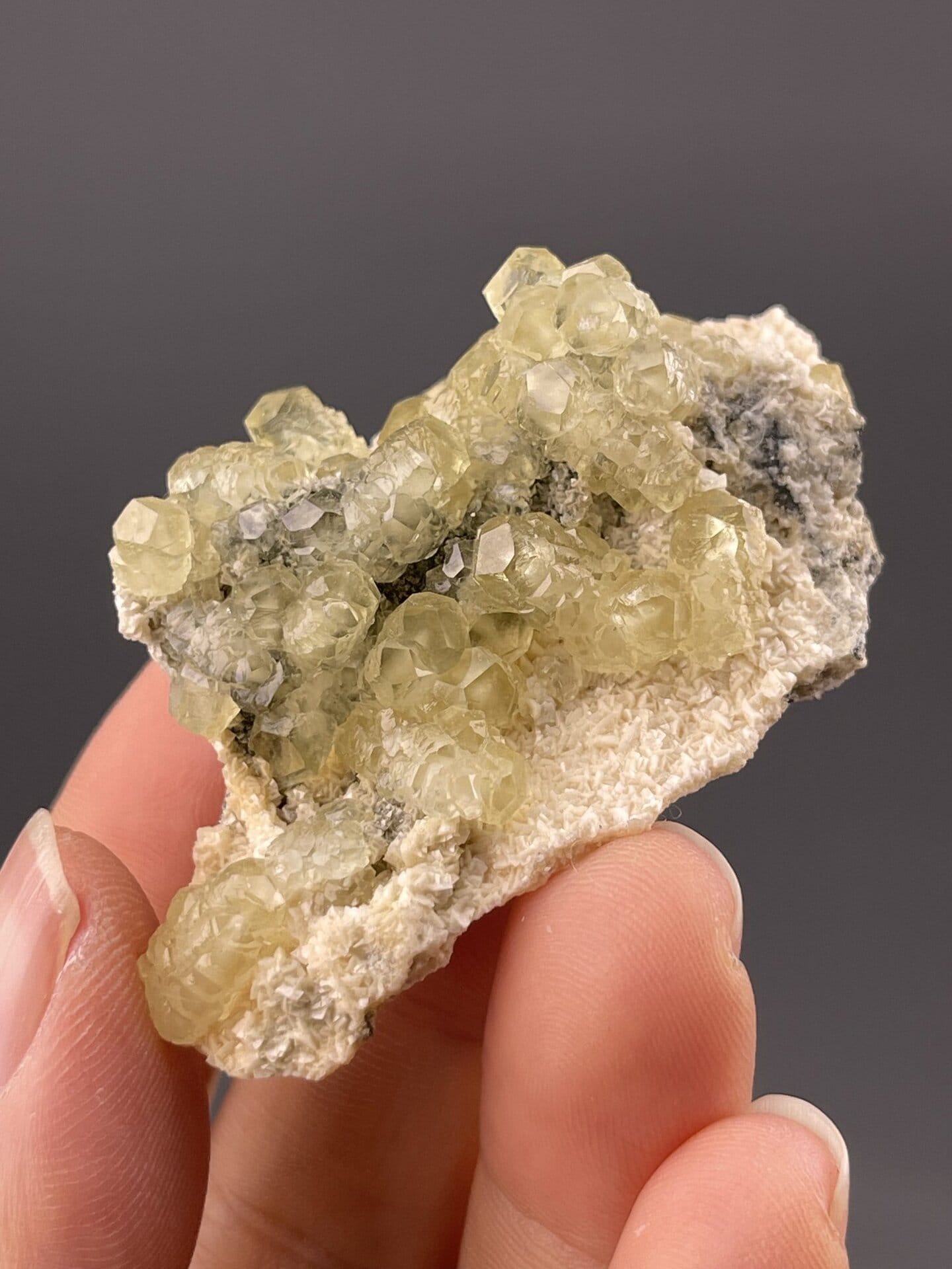 Front view of botryoidal calcite, 21×13×8 mm, Daye Mine