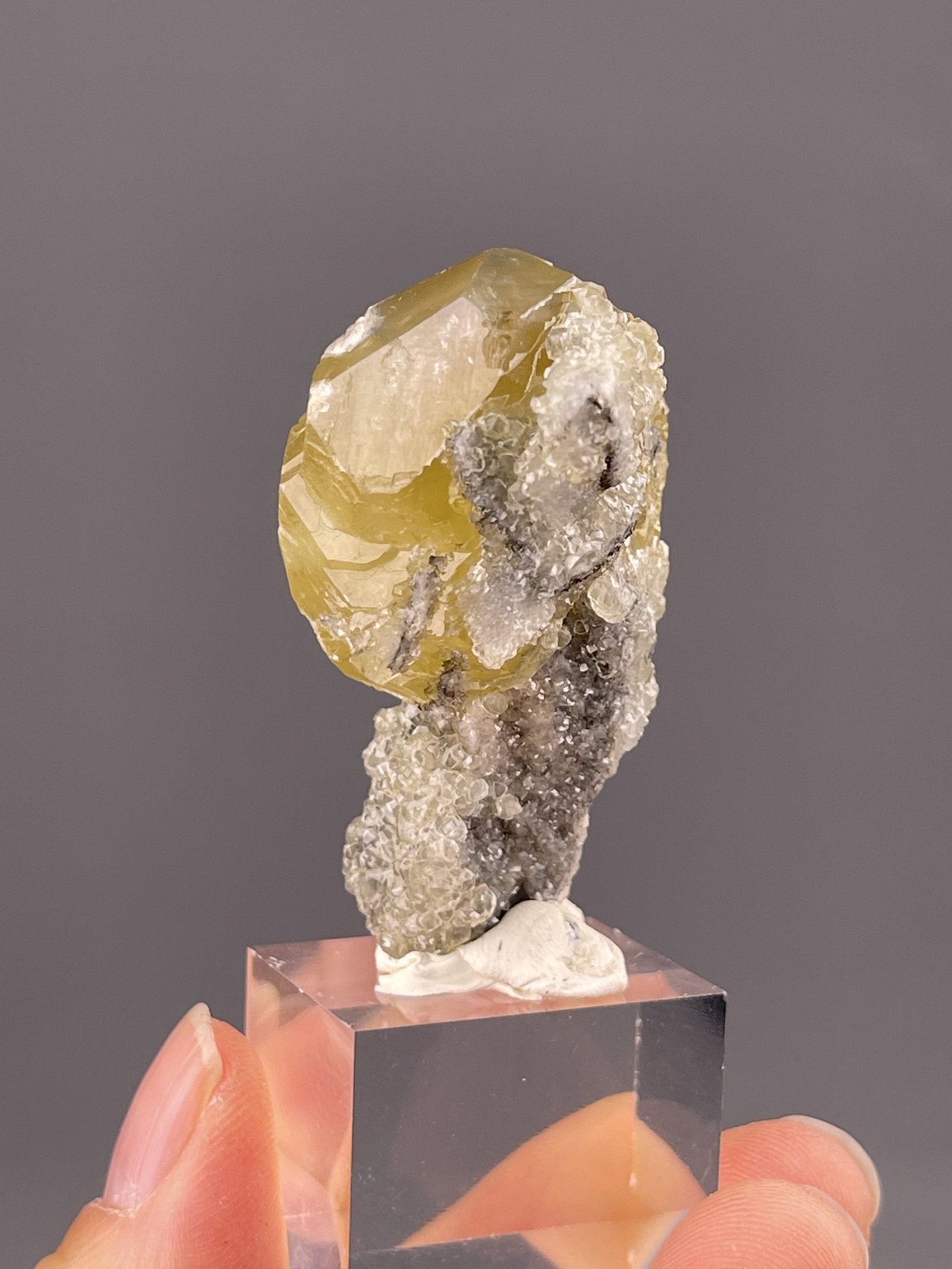 Detail of calcite crystal showing vitreous luster quality