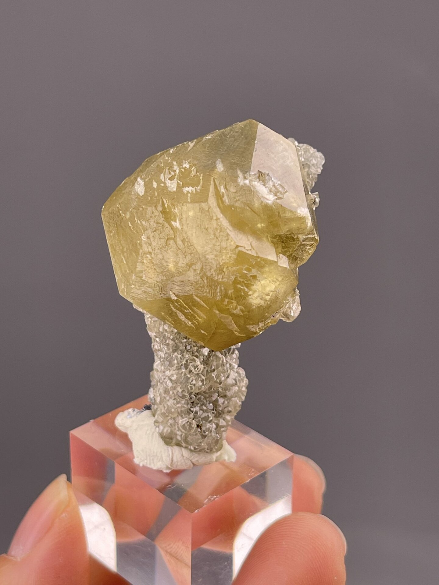 Yellow scepter calcite from Daye Mine Huangshi Hubei, SKU 1106