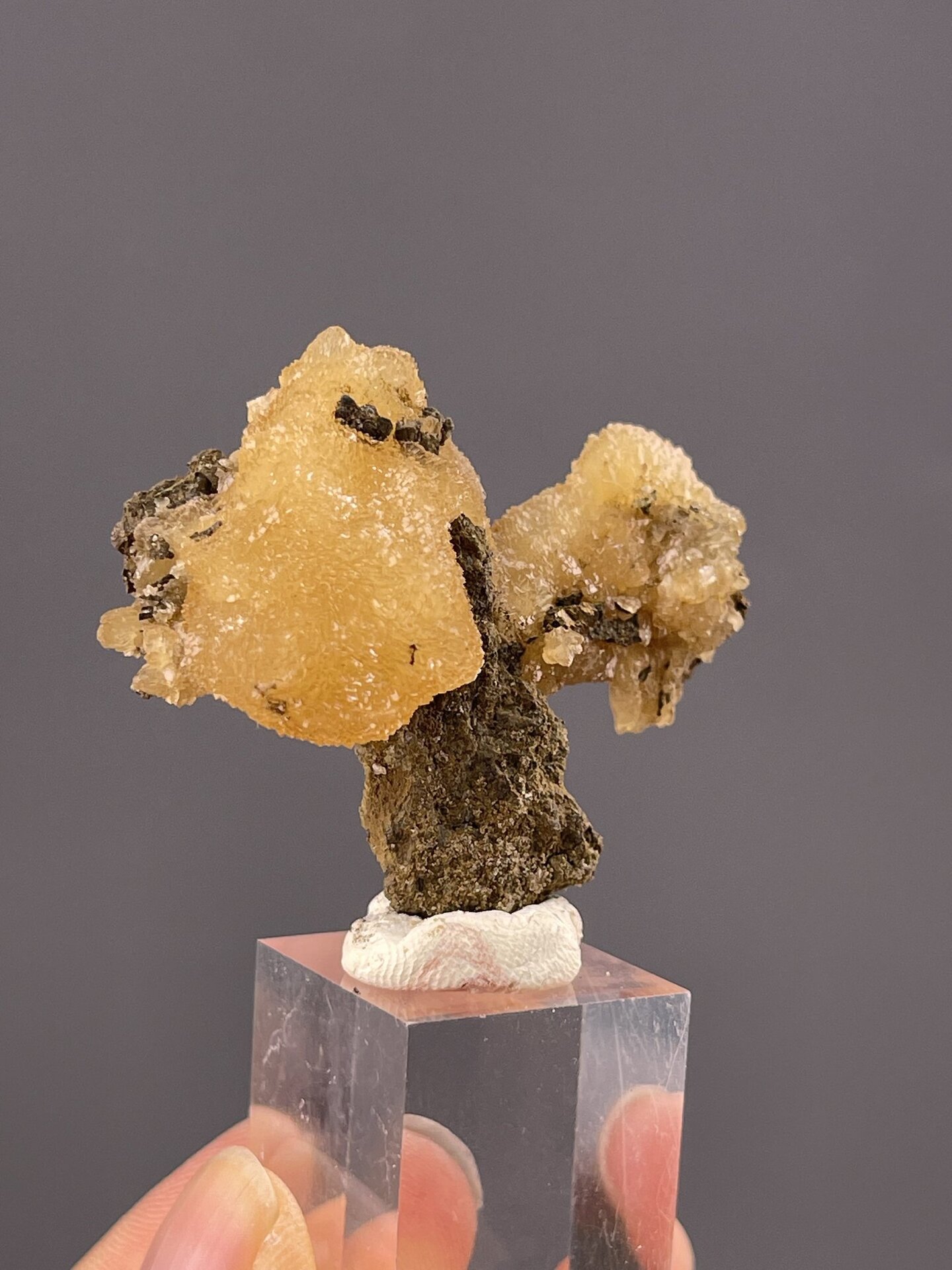 CaCO₃ trigonal calcite, Mohs 3, stalactitic form, Hubei China