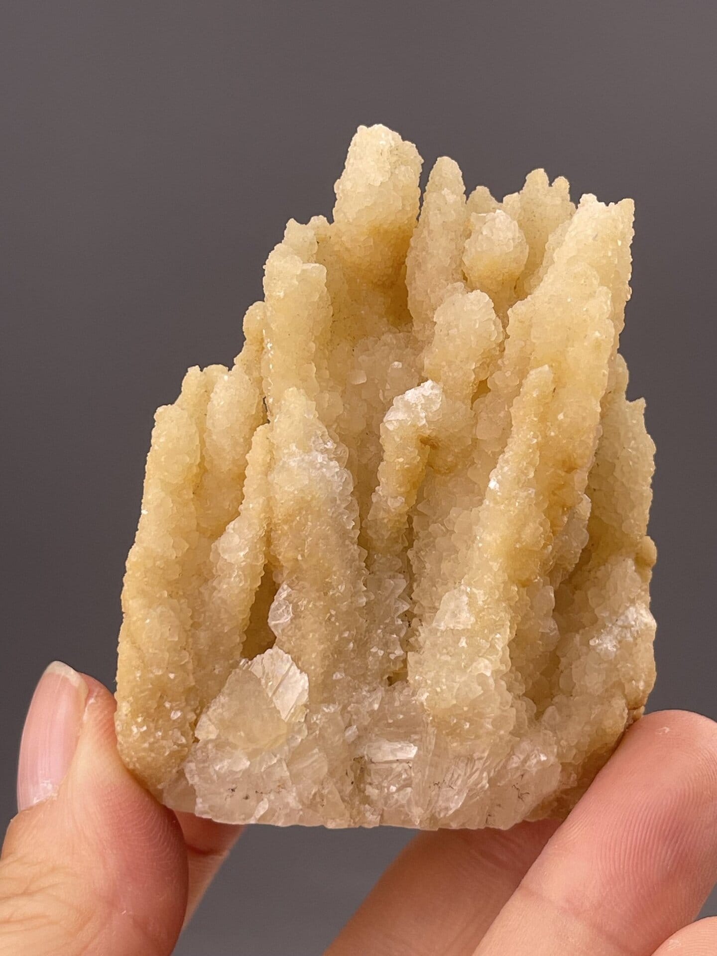Yellow sulfur specimen top view showing sharp crystal forms, Yunnan