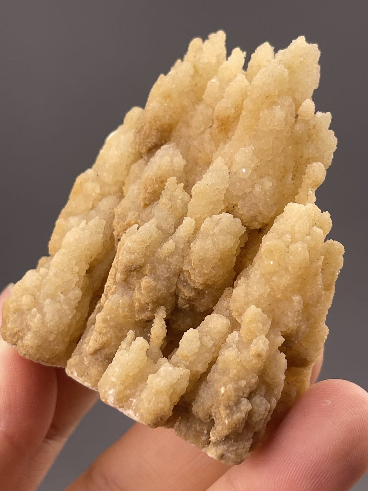 Columnar sulfur crystals profile, Yunnan, China