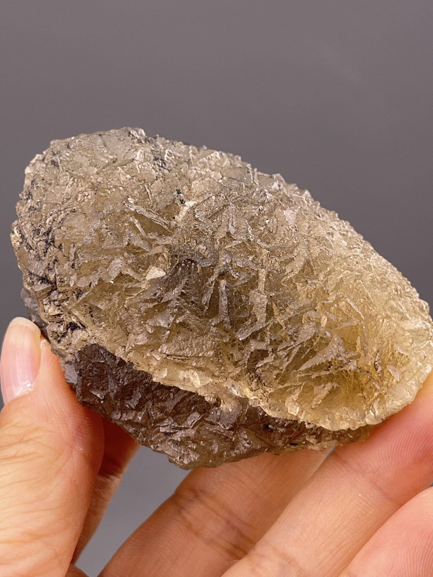 Angled view of Dexing fluorite highlighting botryoidal habit