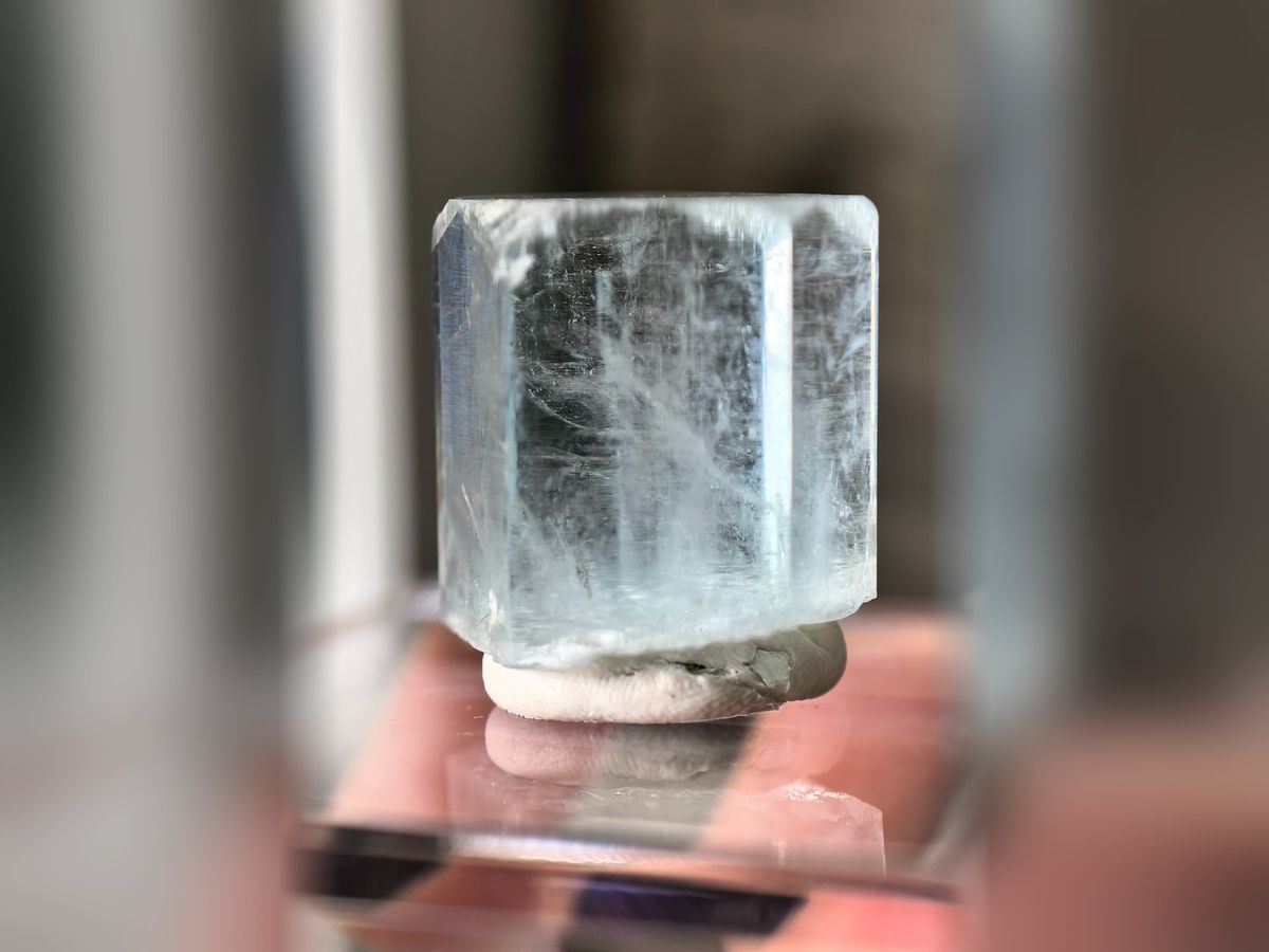 Pakistan Aquamarine Crystal 23 g, Transparent Blue Beryl Collector Specimen — complete view