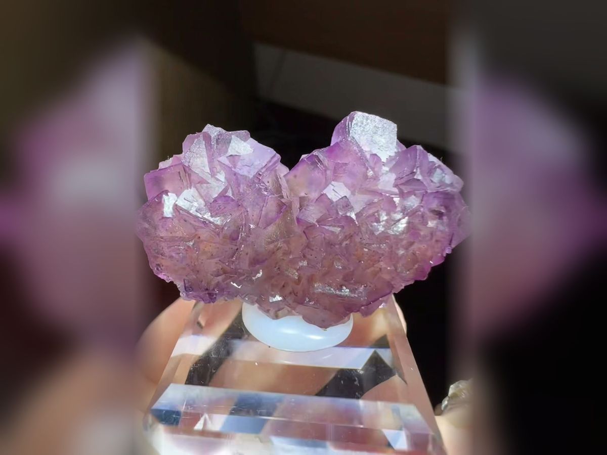 Purple Fluorite Flower with Natural Inclusions, Fluorescent Mineral Specimen — complete view