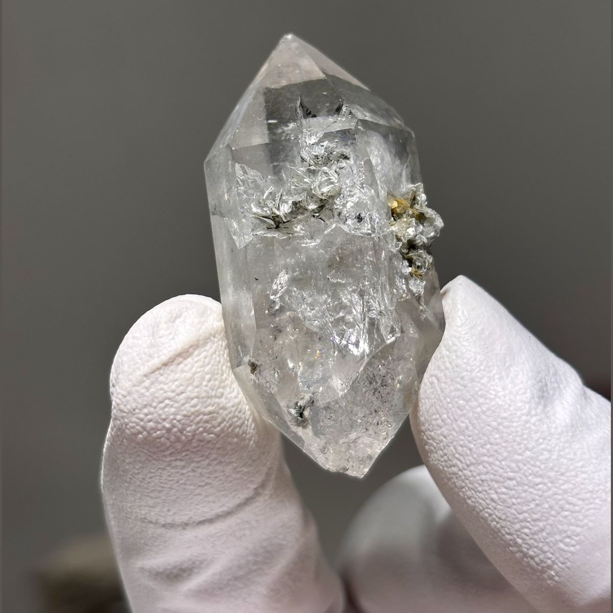 Tip-chip DT mica Xuebaoding — complete view